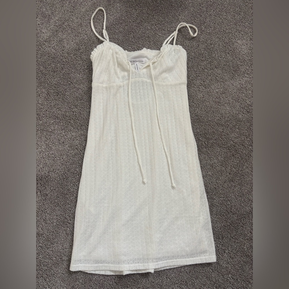 BCBGeneration White Lace Dress size 6